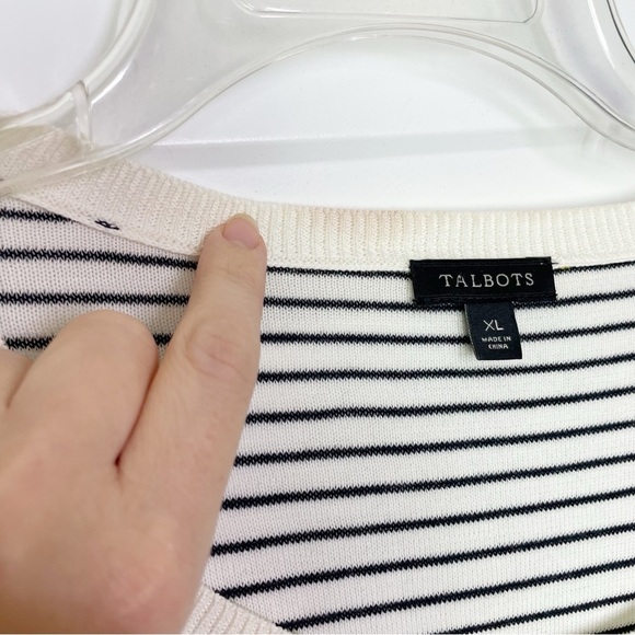 Talbots Floral Row Embroidered Crewneck Lightweight Sweater Women’s XL - Picture 8 of 8